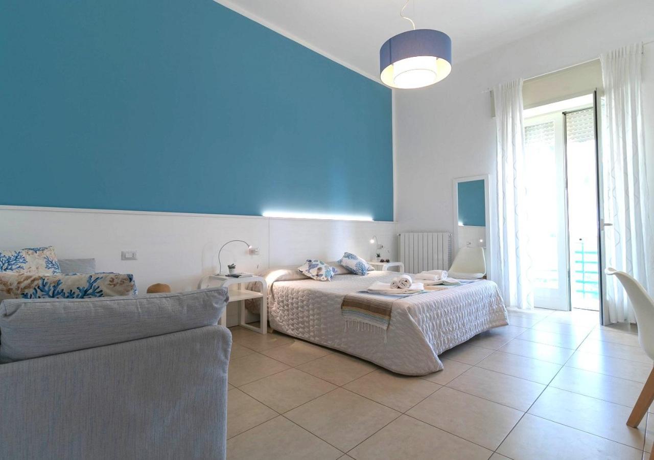 Fronte Mare Rooms By Salentolimit Porto Cesareo Exterior photo